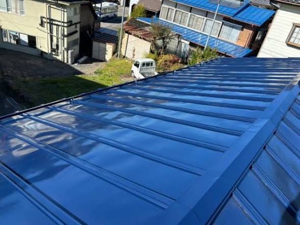 塗装工事の施工事例（屋根塗装）