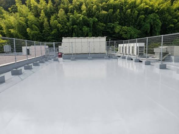 防水工事の施工事例（屋上）